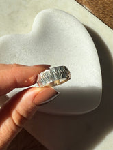 Load image into Gallery viewer, Milor Italy Sterling Silver Ring Size 8.75
