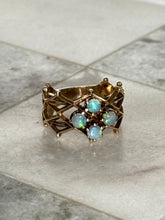 Load image into Gallery viewer, Vintage Solid 14k Gold Opal Ring
