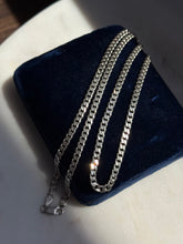 Load image into Gallery viewer, Italian Vintage Sterling Silver Curb Link Chain 22”
