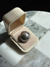 Load image into Gallery viewer, Vintage Siam Sterling Silver Etched Dome Ring Size 7
