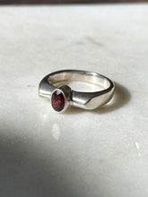 Load image into Gallery viewer, Vintage Garnet Sterling Silver Ring Size 6.5
