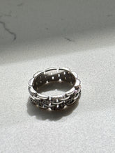Load image into Gallery viewer, Iced Panther Link Sterling Ring Size 6
