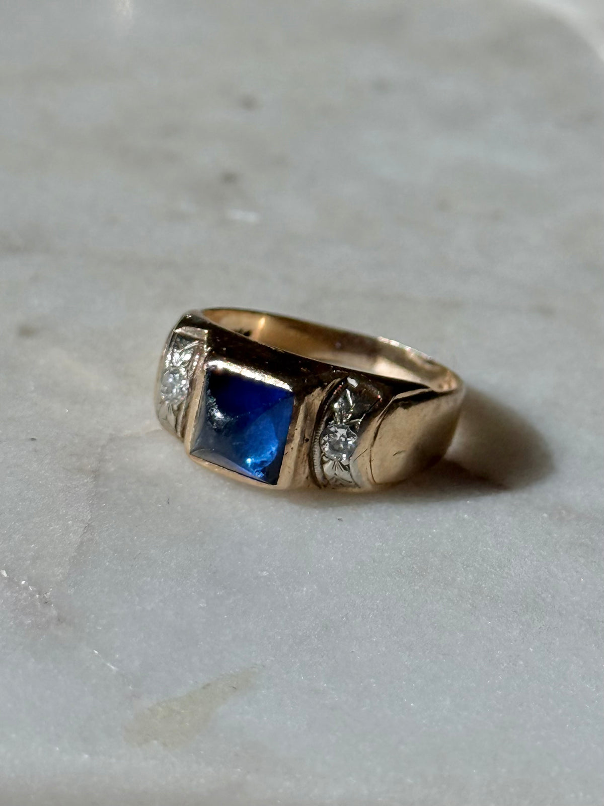 Vintage Blue Sapphire Sugarloaf & Diamond Cabochon 14k Gold Ring Size 7.5