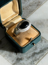 Load image into Gallery viewer, Black Onyx 950 Silver Ribbed Ring Size 10
