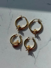 Load image into Gallery viewer, Vintage Hanging Cherub 14k Yellow Gold Hoops
