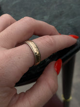 Load image into Gallery viewer, Hammered Band Two-Tone Vintage Sterling Silver Ring
