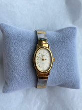 Load image into Gallery viewer, Oval Two-Toned Timex Vintage Expansion Watch
