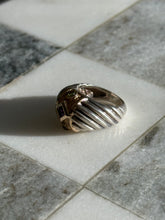 Load image into Gallery viewer, Princess Cut Amethyst &amp; Cabochon Peridot Size 6
