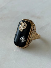 Load image into Gallery viewer, Vintage 1930s Black Onyx &amp; Diamond ‘P’ Initial 14k Gold Ring Size 5
