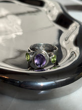 Load image into Gallery viewer, Amethyst &amp; Peridot Sterling Silver Ring Size 9.5
