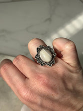 Load image into Gallery viewer, Mother of Pearl Sterling Ring Size 7
