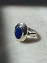 Load image into Gallery viewer, Vintage Lapis Sterling Silver Ring Size 7
