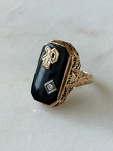 Load image into Gallery viewer, Vintage 1930s Black Onyx &amp; Diamond ‘P’ Initial 14k Gold Ring Size 5
