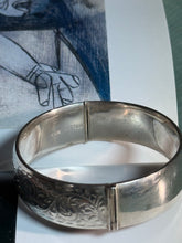 Load image into Gallery viewer, Vintage 1959 Mary Tart &amp; Co. Sterling Silver Etched Bangle Bracelet
