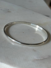 Load image into Gallery viewer, Vintage Solid Sterling Silver Bangle Bracelet
