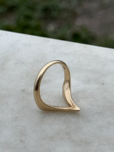 Load image into Gallery viewer, Vintage Solid 14k Yellow Gold Chevron Ring Size 8
