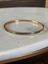 Load image into Gallery viewer, Vintage Princess Cut Natural Blue Sapphire 14k Yellow Gold Bangle Bracelet
