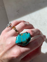 Load image into Gallery viewer, Chunky Turquoise Sterling Silver Ring Size 6
