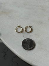 Load image into Gallery viewer, Vintage 14k Yellow Gold Mini Hoops
