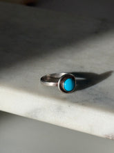 Load image into Gallery viewer, Vintage Turquoise Sterling Silver Ring Size 7
