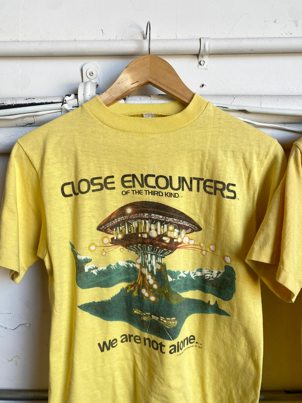 Vintage Close Encounters Of The Third Kind Graphic T-Shirt Size Small