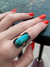 Load image into Gallery viewer, Vintage Turquoise Sterling Silver Ring Size 8
