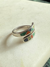 Load image into Gallery viewer, Crushed Inlay Sterling Bypass Ring
Size 7.5
