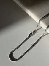 Load image into Gallery viewer, Vintage Italian Sterling Silver Snake Chain 18”
