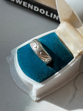 Load image into Gallery viewer, Floral Engraved Sterling Silver Band Size 7.5
