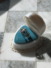 Load image into Gallery viewer, Fleur De Lis Vintage Sterling Silver Ring Size 7.25
