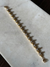 Load image into Gallery viewer, Vintage Solid 18k Yellow Gold 2.0ctw Natural Diamond Bracelet
