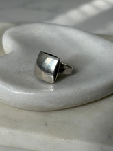 Load image into Gallery viewer, Square Modernist Ring Size 7
