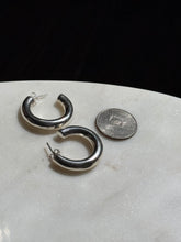 Load image into Gallery viewer, Vintage Sterling Silver Tubular Hoops
