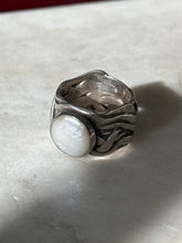 Load image into Gallery viewer, Silpada Mermaid Pearl Sterling Silver Ring Size 8
