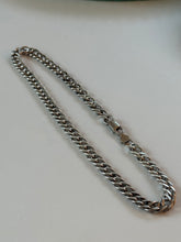 Load image into Gallery viewer, Vintage Double Curb Link Sterling Silver Chain 15.5”
