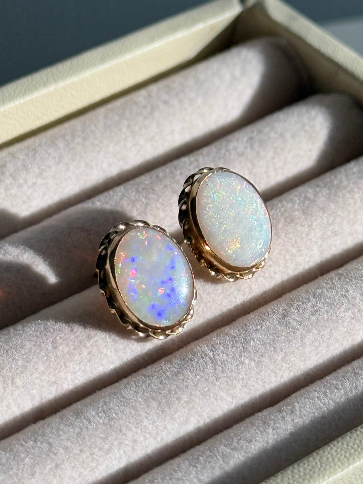 Vintage 14k Gold Opal Earrings