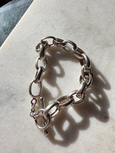 Load image into Gallery viewer, Chunky Oval Link Sterling Silver Toggle Clasp Bracelet 7.75”
