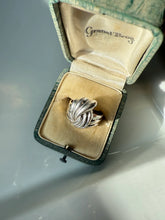 Load image into Gallery viewer, Vintage Sterling Silver Ring Size 9
