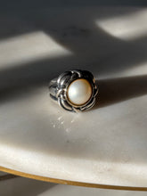 Load image into Gallery viewer, Pearl Sterling Silver &amp; 14k Gold Ring Size 6
