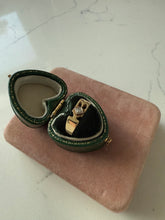 Load image into Gallery viewer, ‘KB’ Vintage Solid 14k Yellow Gold Diamond Ring Size 7
