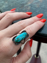 Load image into Gallery viewer, Turquoise Vintage Sterling Silver Ring
