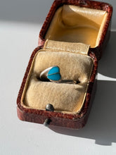 Load image into Gallery viewer, Vintage Dainty Turquoise Inlay Heart Sterling Silver Ring Size 7
