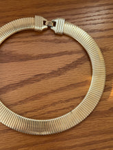 Load image into Gallery viewer, Vintage Mimi Di N Gold Plated Costume Necklace 18.5”
