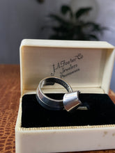 Load image into Gallery viewer, Abstract Modernist Sterling Silver Ring

