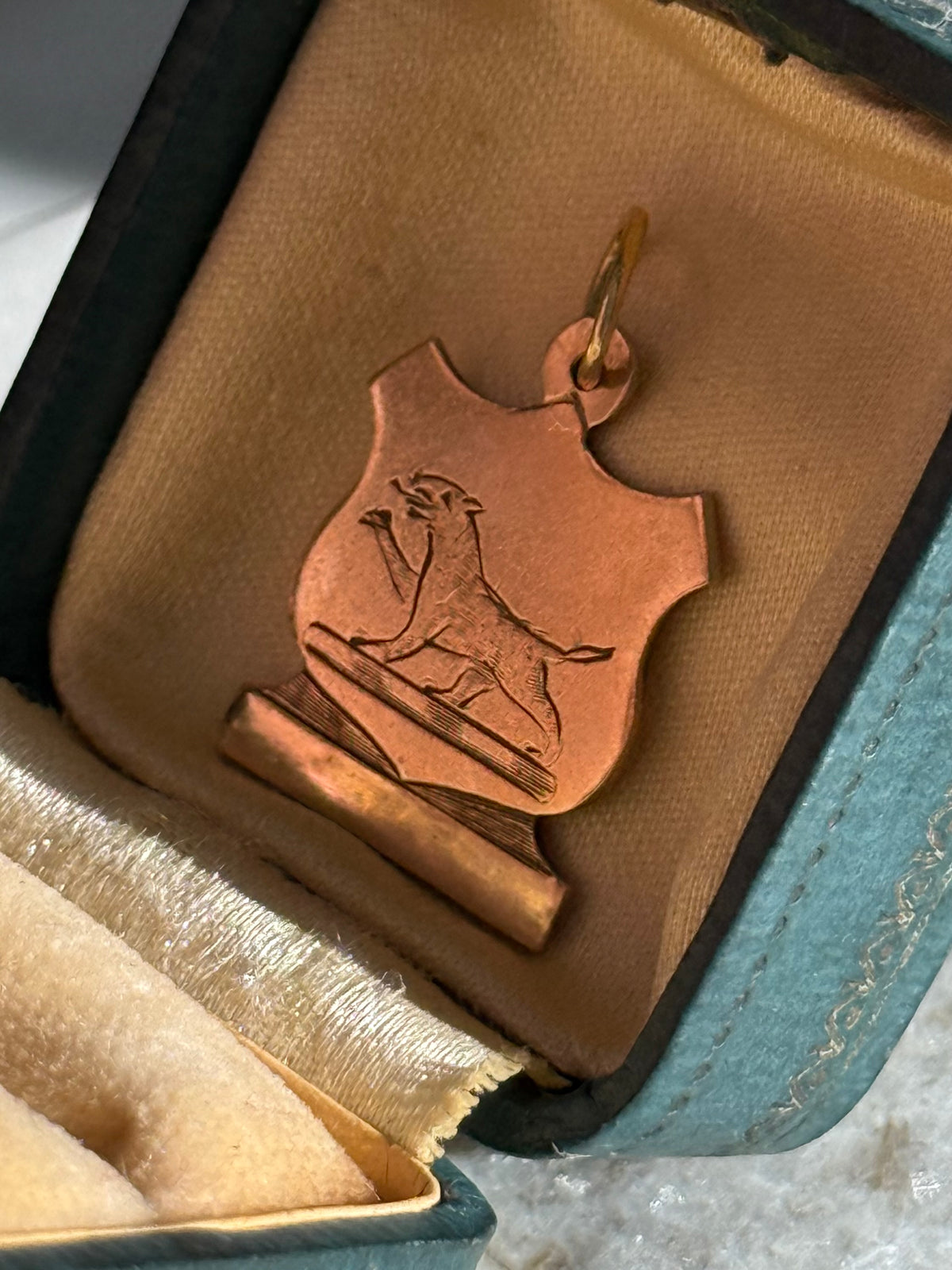 Antique Australian Tasmanian Devil 8k Gold Shield