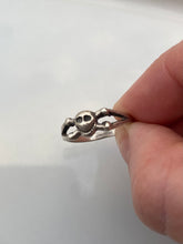 Load image into Gallery viewer, Skull Vintage Sterling Silver Ring
