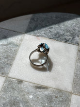 Load image into Gallery viewer, Vintage Blue Sterling Silver Ring Size 5.25
