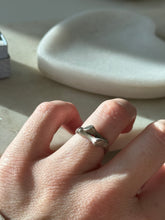 Load image into Gallery viewer, Bamboo Bypass Sterling Silver Ring Size 6
