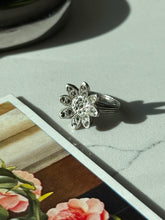 Load image into Gallery viewer, Vintage Sterling Silver Flower Ring Size 5
