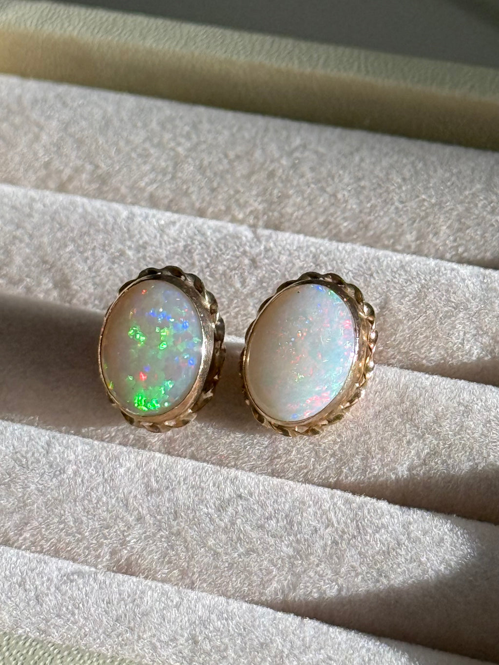 Vintage 14k Gold Opal Earrings